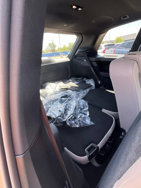 New 2026 Volvo XC90 T8 Plus w/ Protection Package Premier AWD/4WD image 33