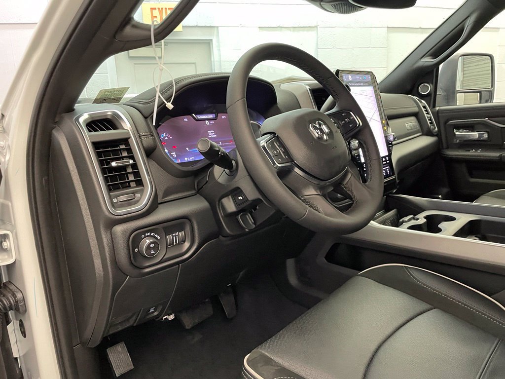 New 2026 RAM 2500 Laramie w/ Night Edition AWD/4WD image 17