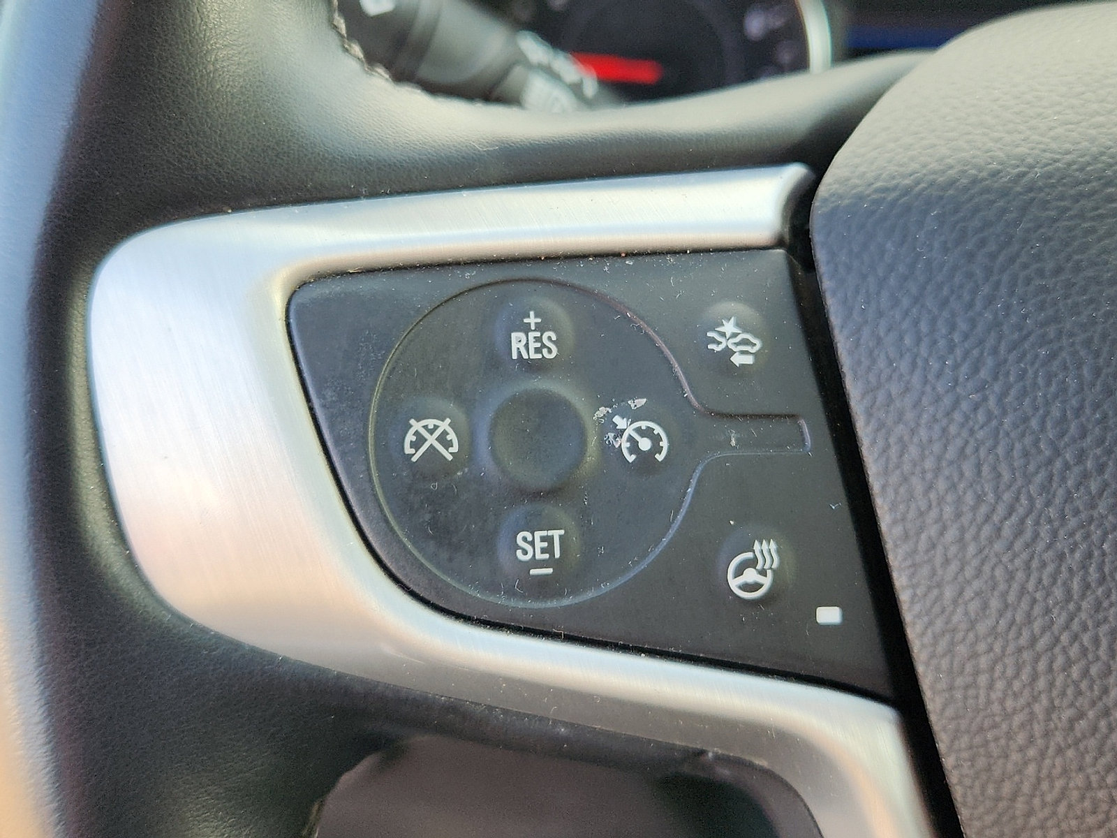 Used 2023 GMC Terrain SLT image 20