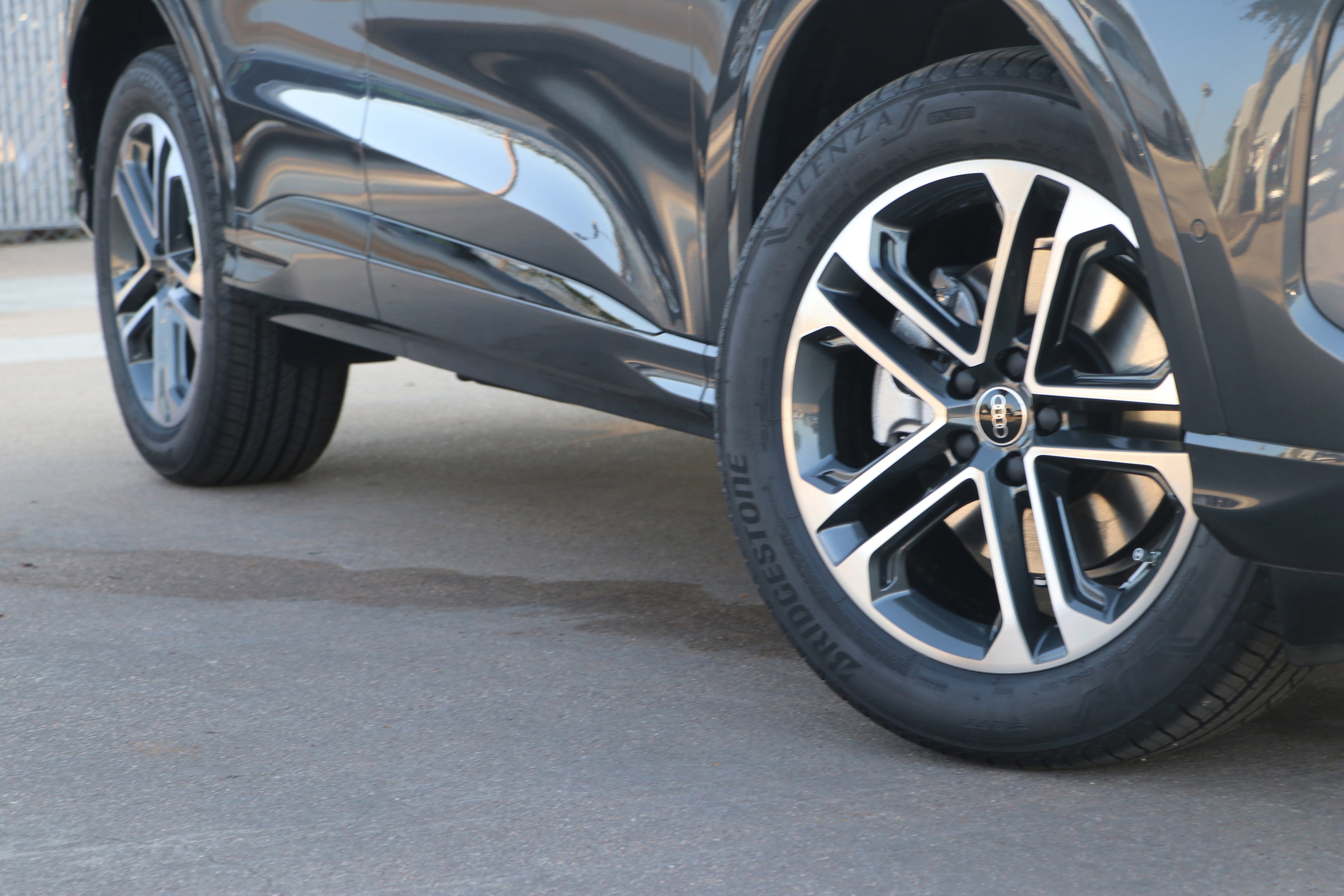 Used 2025 Audi Q5 Premium Plus image 3