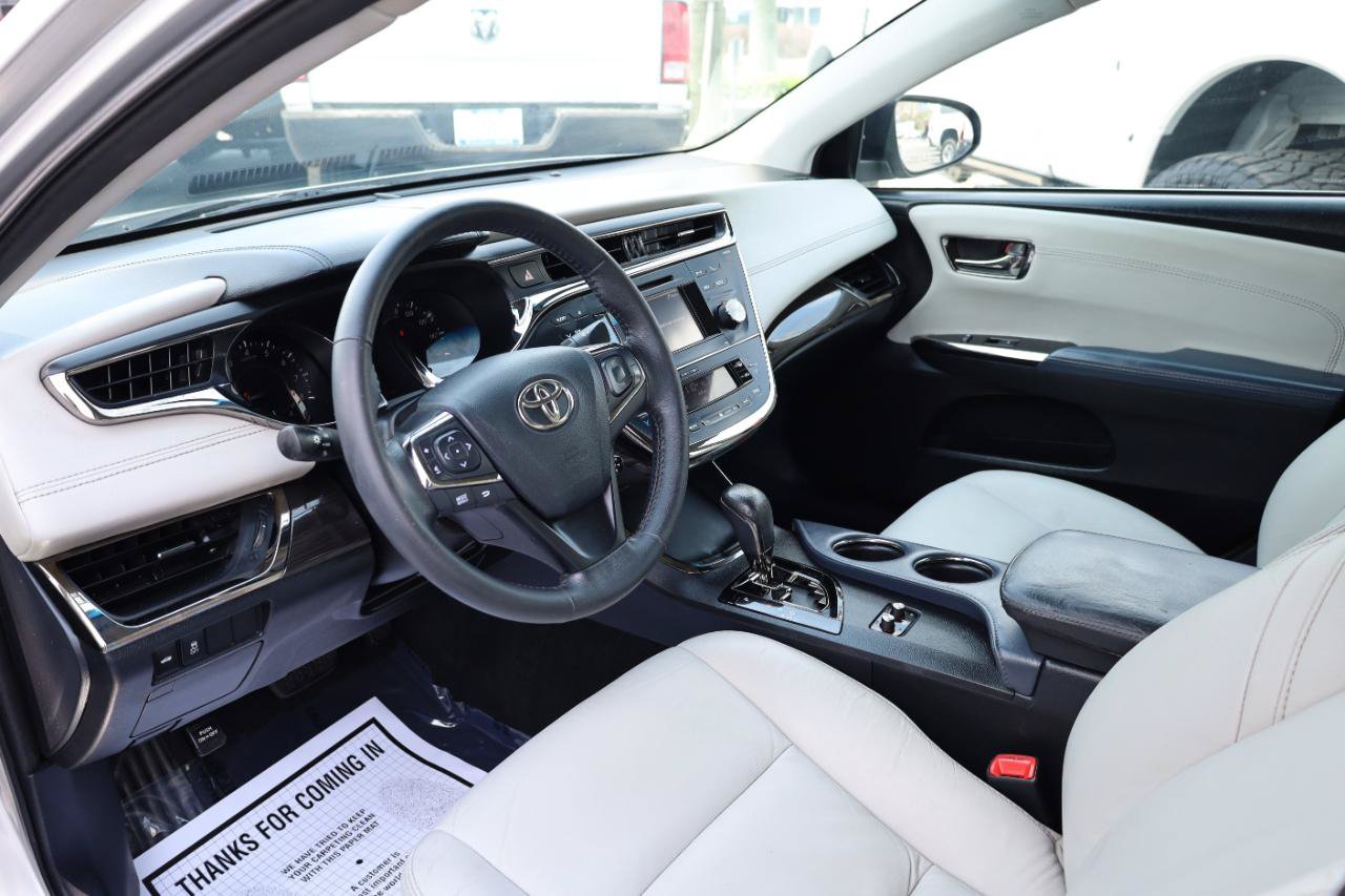 Used 2013 Toyota Avalon XLE FWD image 8