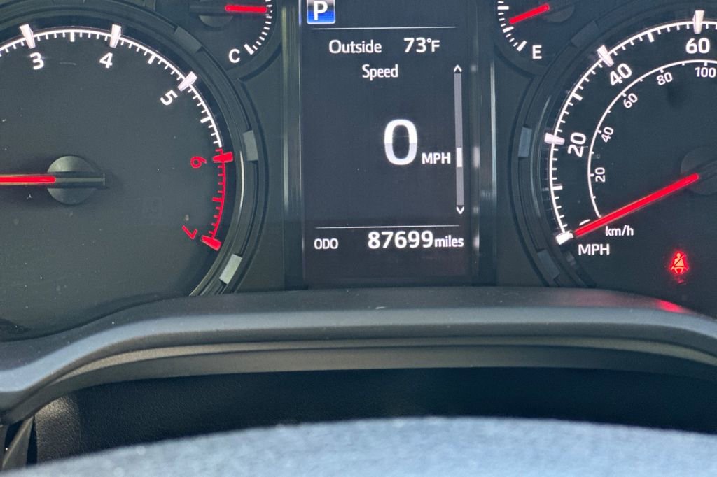 Used 2022 Toyota 4Runner SR5 Premium w/ Moonroof Package AWD/4WD image 28