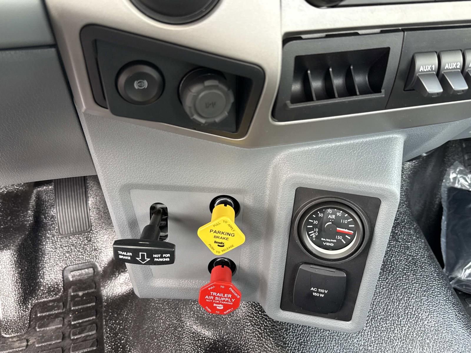 New 2027 Ford F750 2WD Regular Cab Super Duty image 16