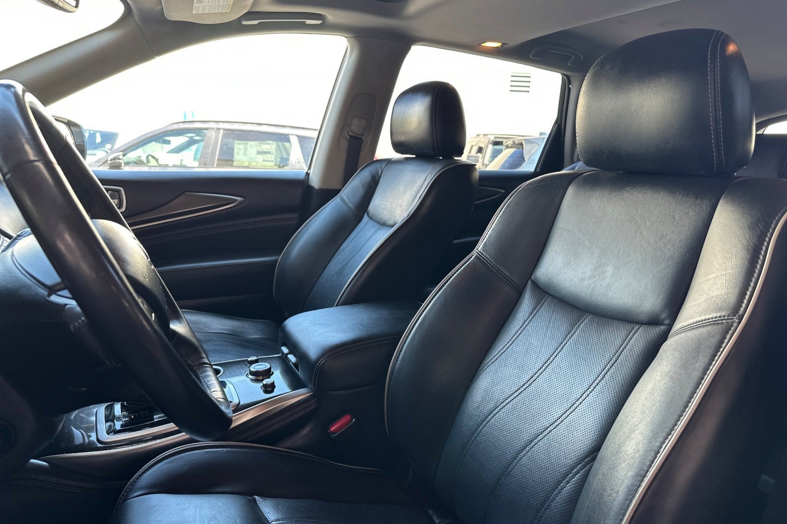 Used 2019 INFINITI QX60 Luxe w/ Essential Package AWD/4WD image 28