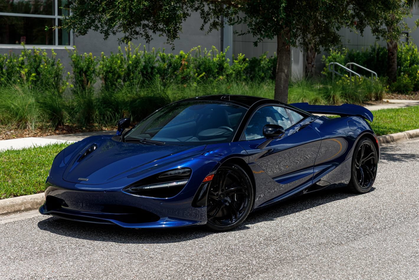 Used 2025 McLaren 750S RWD image 37
