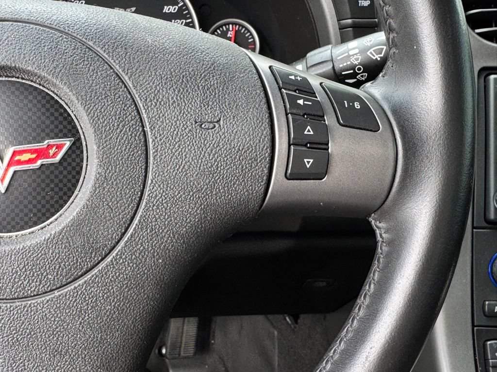 Used 2007 Chevrolet Corvette Convertible w/ Preferred Equipment Group RWD image 30