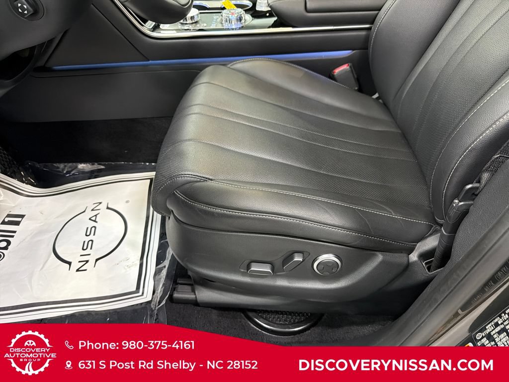 Used 2025 Genesis GV80 2.5T Standard AWD/4WD image 14