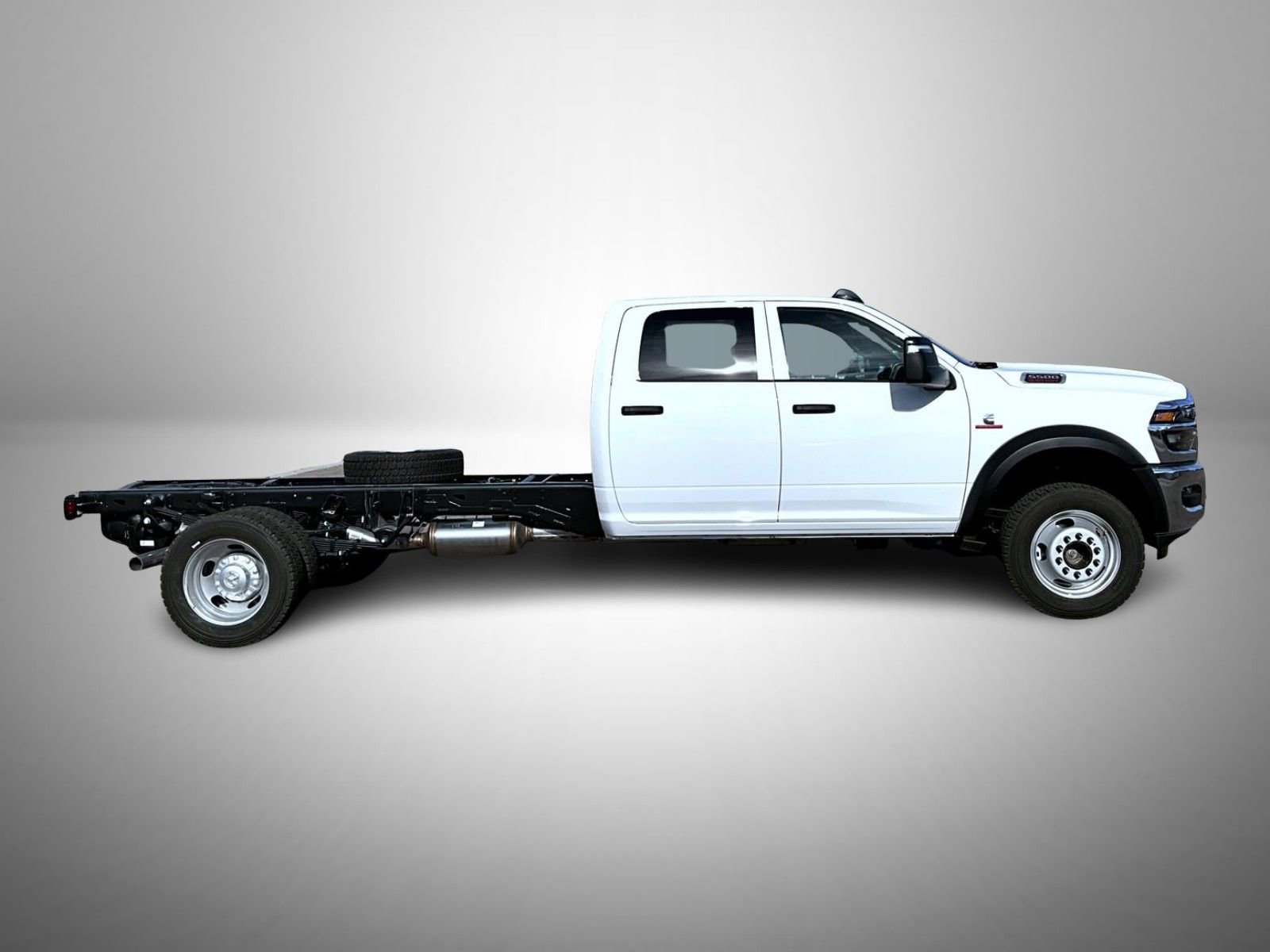 New 2026 RAM 5500 Tradesman w/ Chrome Appearance Group image 4
