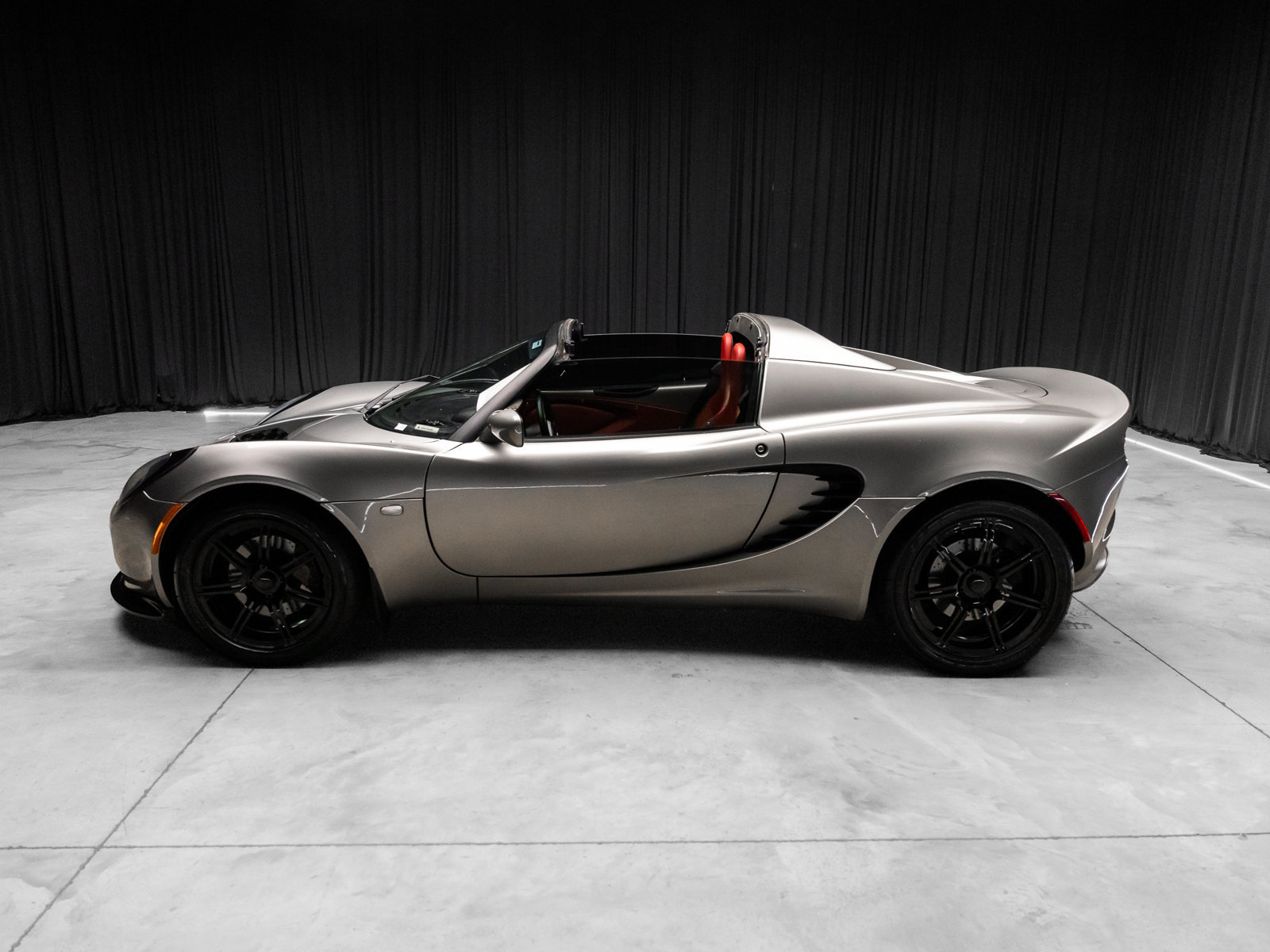 Used 2005 Lotus Elise RWD image 7