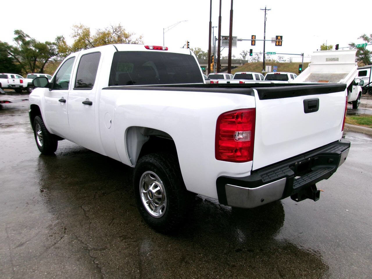 Used 2014 Chevrolet Silverado 2500 W/T w/ Snow Plow Prep Package image 2