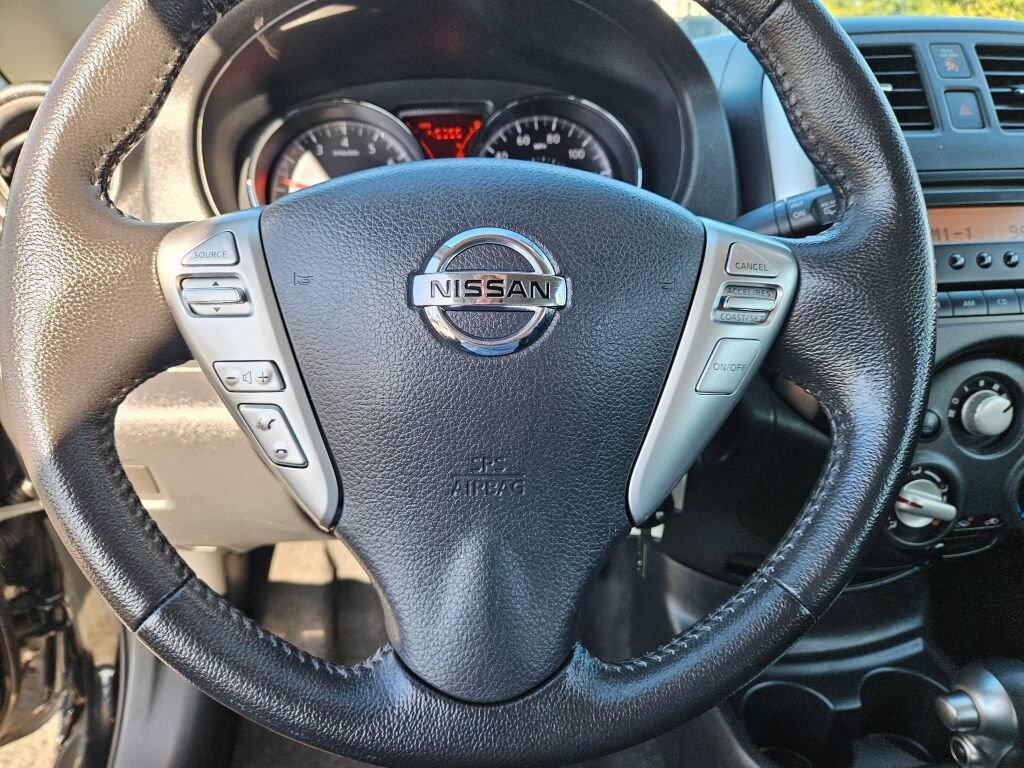 Used 2014 Nissan Versa Note SV FWD image 19