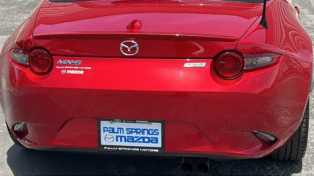 Used 2016 MAZDA MX-5 Miata Grand Touring RWD image 6