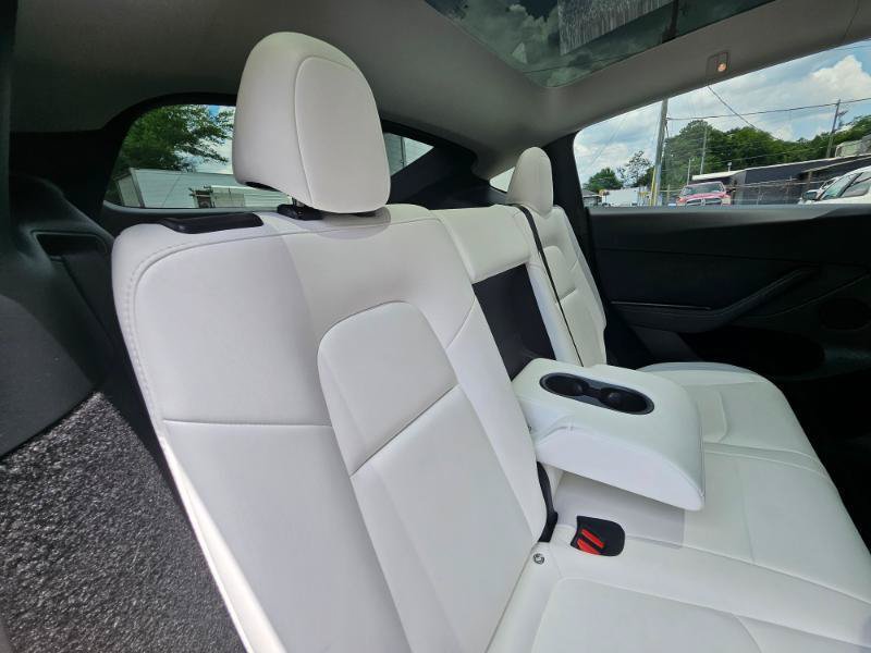 Used 2024 Tesla Model Y Long Range RWD image 65