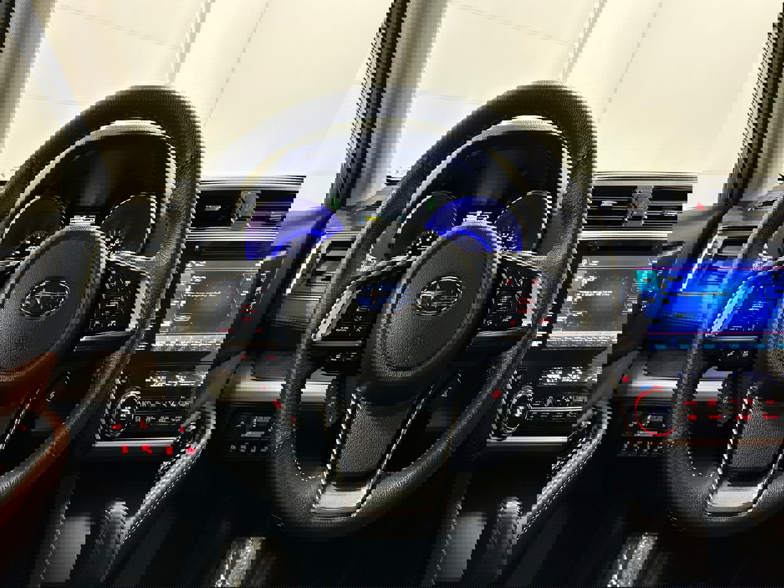 Used 2019 Subaru Outback 3.6R Touring image 14