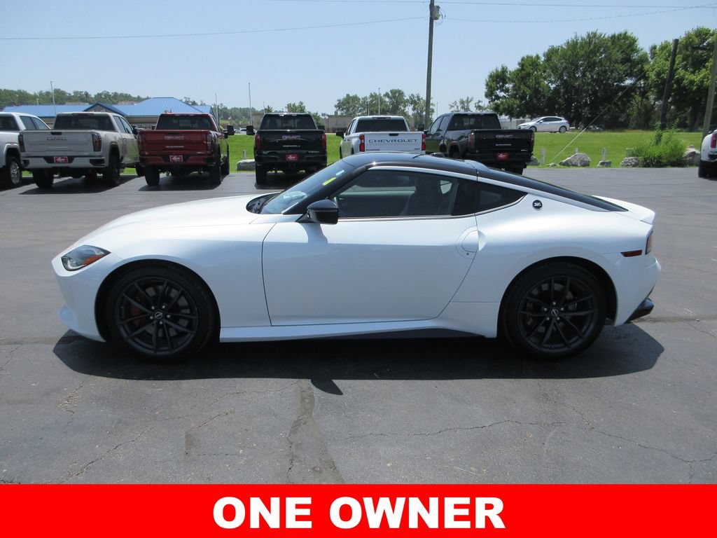 Used 2024 Nissan Z Performance w/ Floor Mat Package RWD image 9