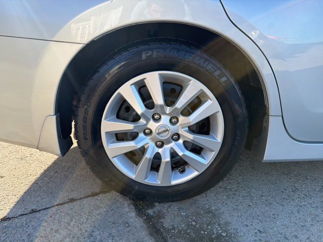 Used 2016 Nissan Altima 2.5 S w/ Power Driver Seat Package image 16
