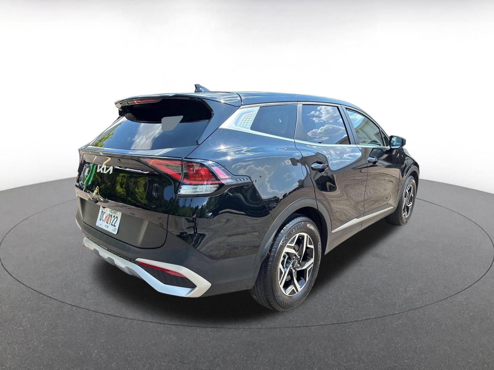 Used 2025 Kia Sportage LX FWD image 7