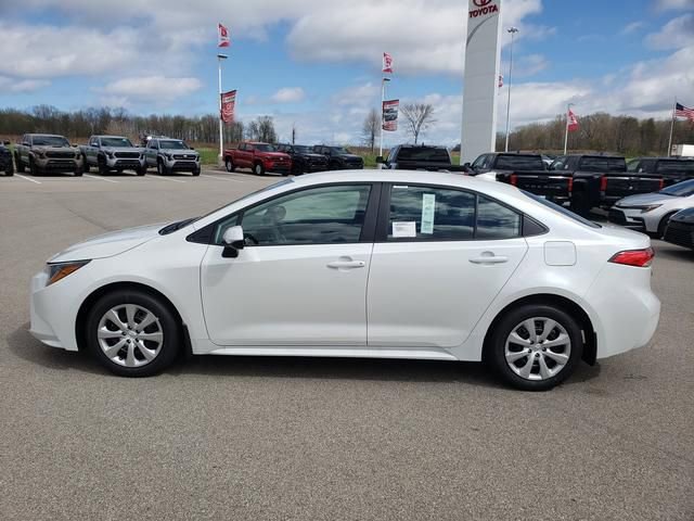 New 2026 Toyota Corolla LE FWD image 8