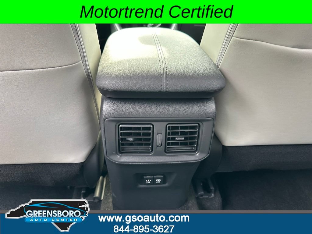 Used 2019 Toyota RAV4 XLE Premium AWD/4WD image 25