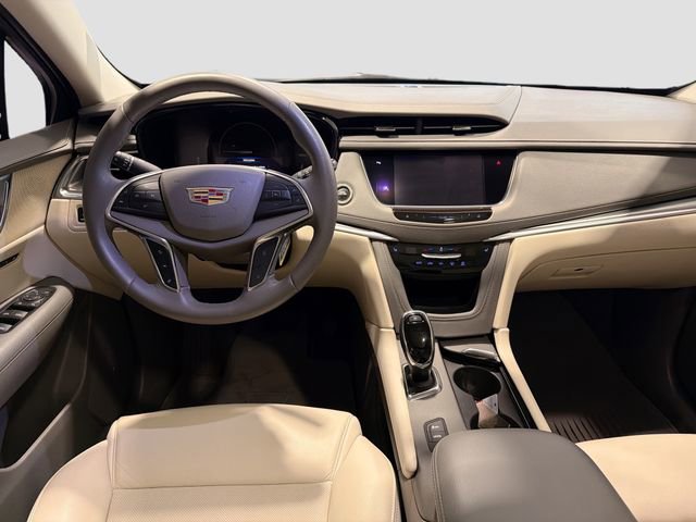 Used 2018 Cadillac XT5 Luxury w/ Driver Awareness Package AWD/4WD image 21
