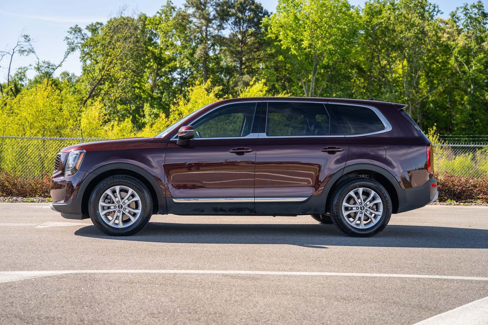 Used 2022 Kia Telluride LX AWD/4WD image 4