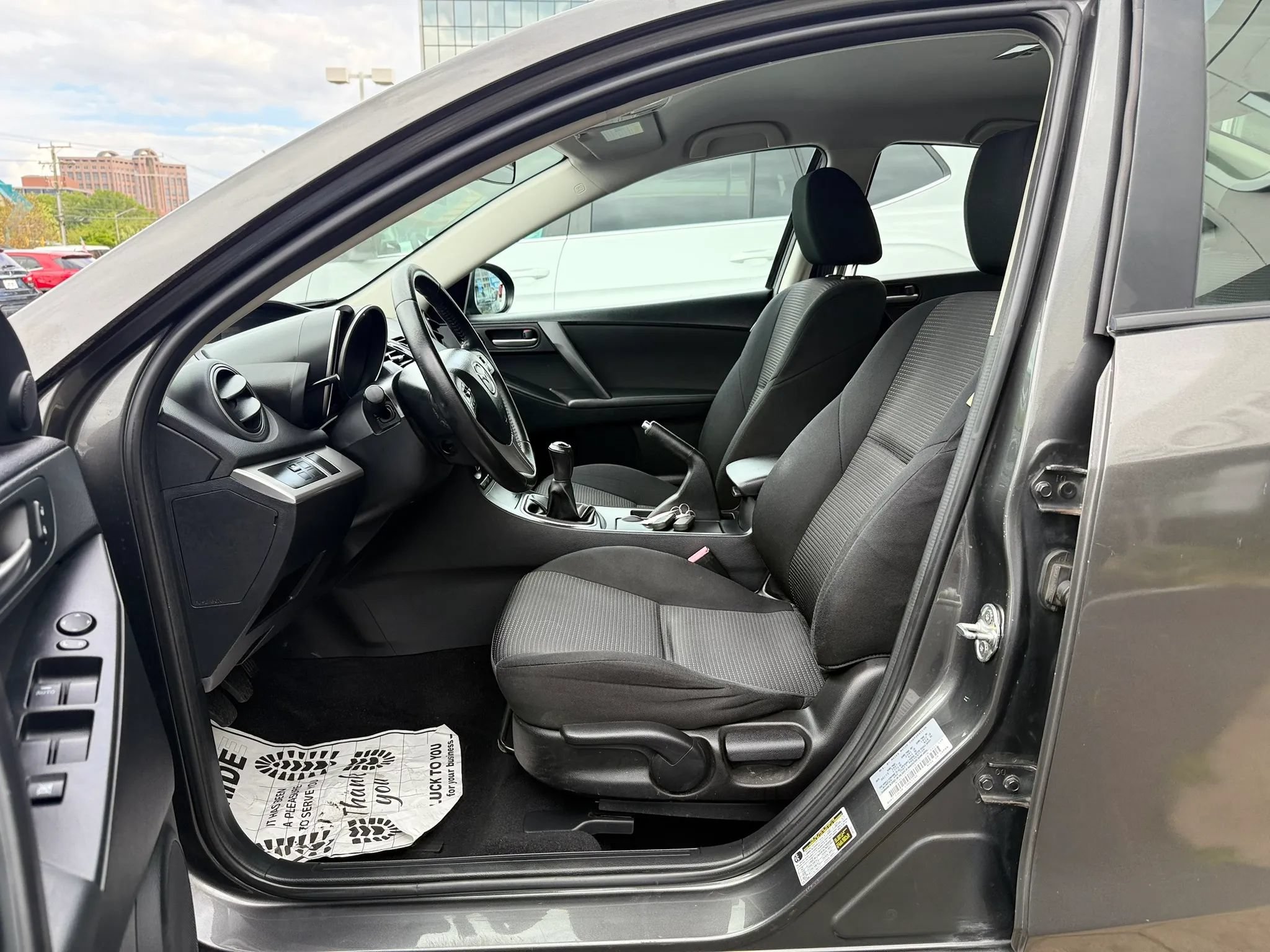 Used 2013 MAZDA MAZDA3 i Touring FWD image 10