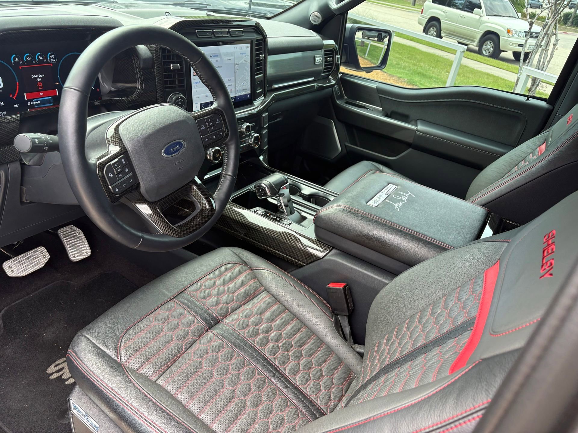 Used 2022 Ford F150 Lariat w/ Equipment Group 502A High AWD/4WD image 8