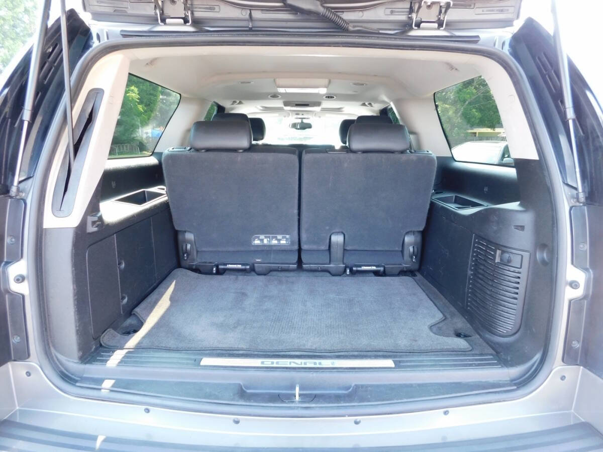 Used 2012 GMC Yukon XL Denali AWD/4WD image 5