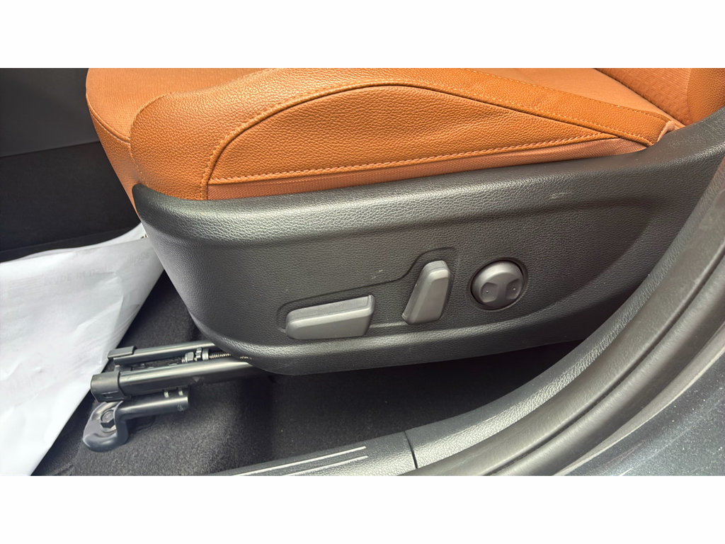 Used 2024 Kia Soul EX w/ Option Group 015 FWD image 13