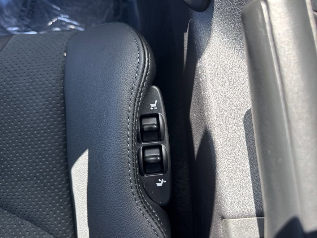 Used 2024 Nissan Z Performance w/ Floor Mat Package image 24