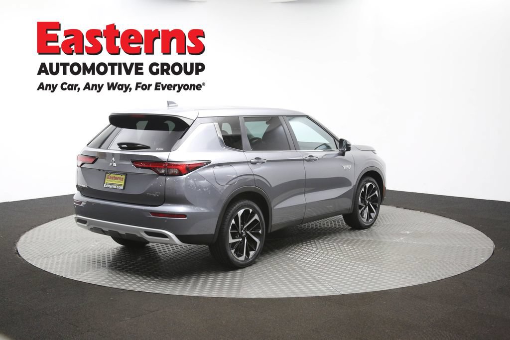 Used 2023 Mitsubishi Outlander SE AWD/4WD image 41