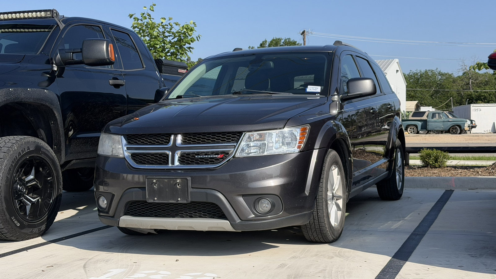 Used 2018 Dodge Journey SXT w/ Connectivity Group FWD image 11