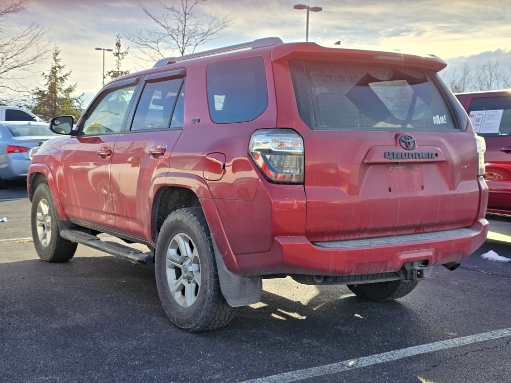 Used 2015 Toyota 4Runner SR5 image 5