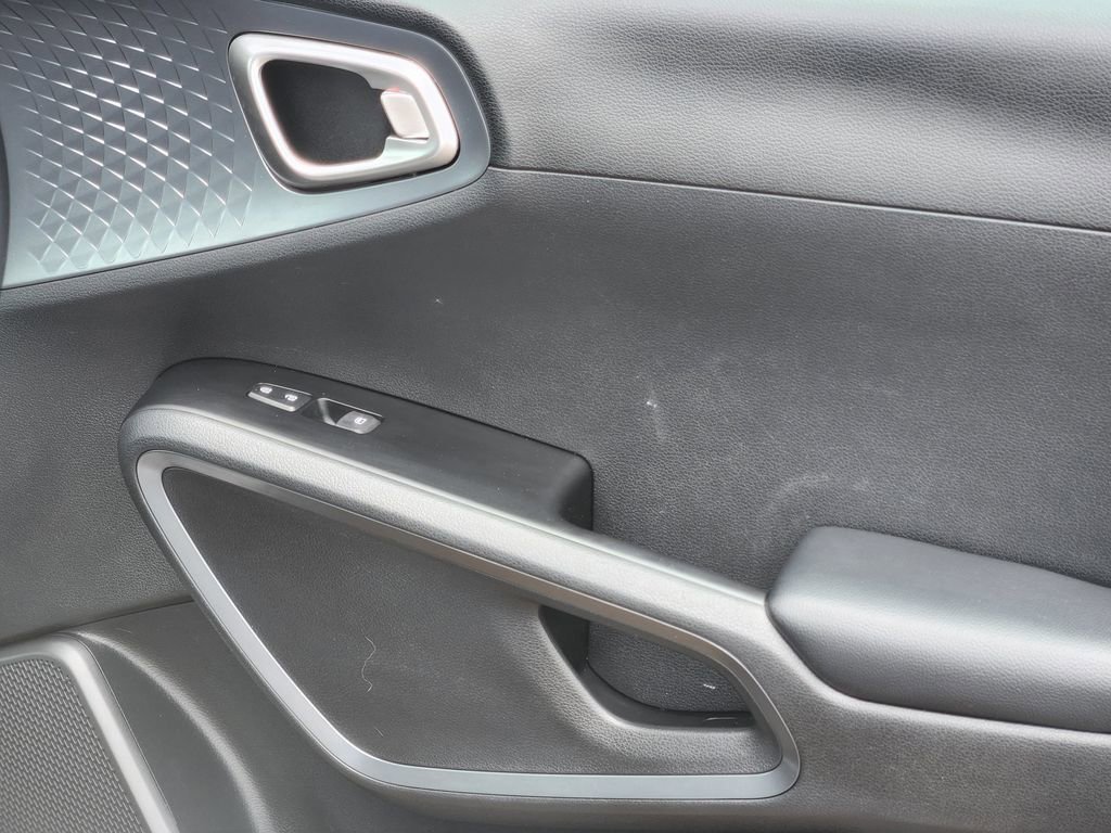 Used 2020 Kia Soul EX FWD image 18