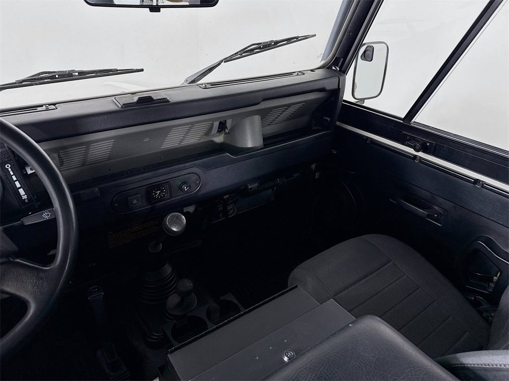 Used 1994 Land Rover Defender 90 image 19