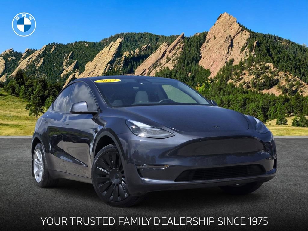 Used 2024 Tesla Model Y Long Range AWD/4WD video 1