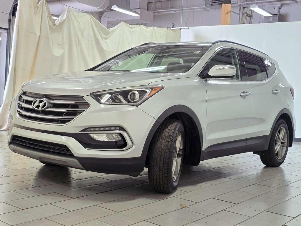 Used 2018 Hyundai Santa Fe Sport w/ 2.4L Value Package 02 AWD/4WD image 9