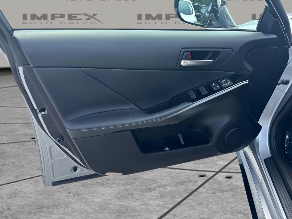 Used 2025 Lexus IS 350 F Sport RWD image 23