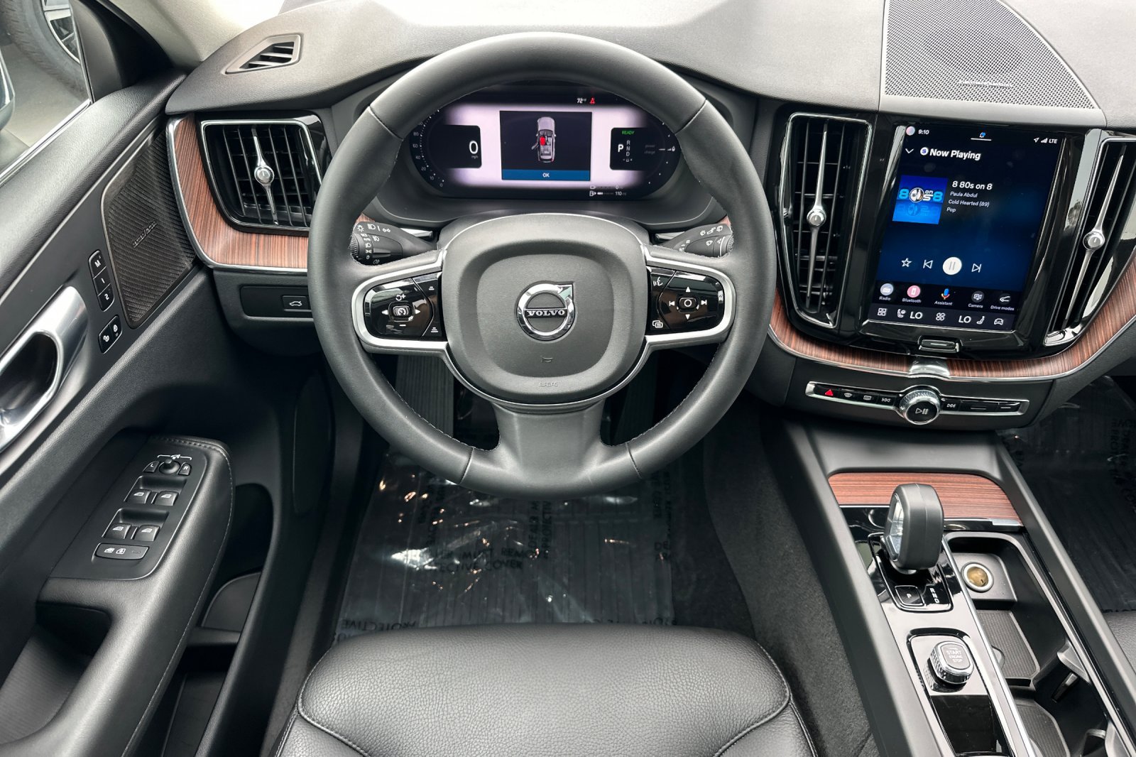 Certified 2023 Volvo XC60 T8 Plus w/ Protection Package Premier AWD/4WD image 16