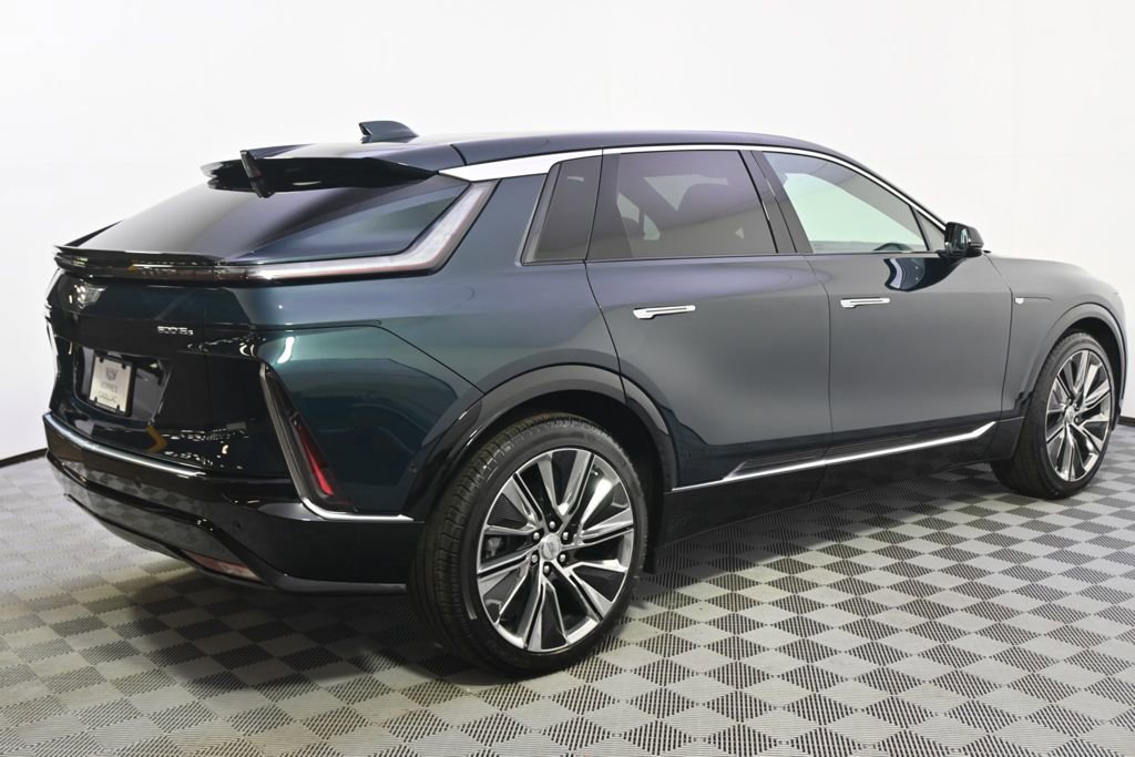 New 2025 Cadillac Lyriq Luxury w/ Nappa Leather Package AWD/4WD image 7