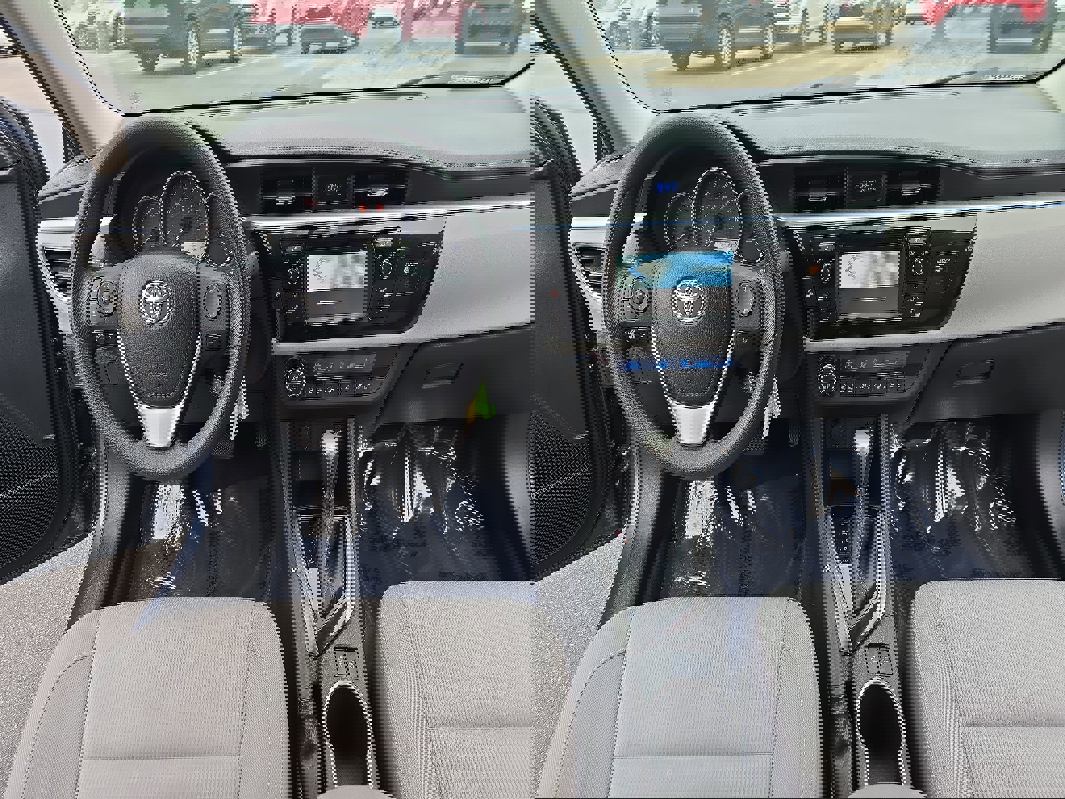 Used 2014 Toyota Corolla LE image 21