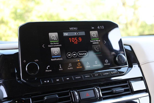 Certified 2025 Nissan Pathfinder SL AWD/4WD image 13