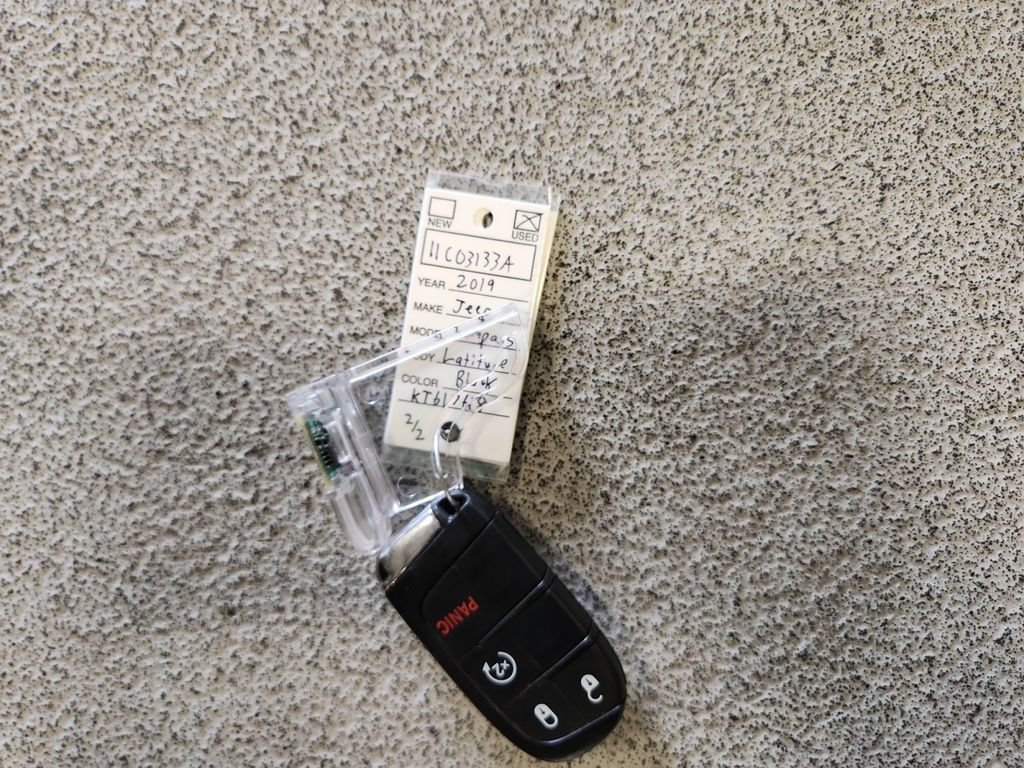 Used 2019 Jeep Compass Latitude AWD/4WD image 33