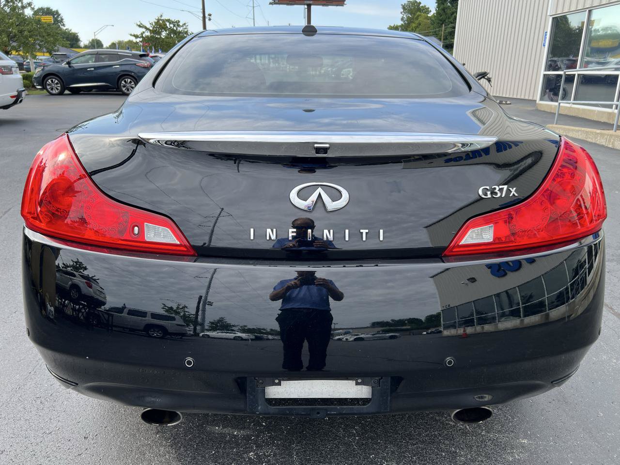 Used 2012 INFINITI G37 x Coupe w/ Premium Pkg AWD/4WD image 4