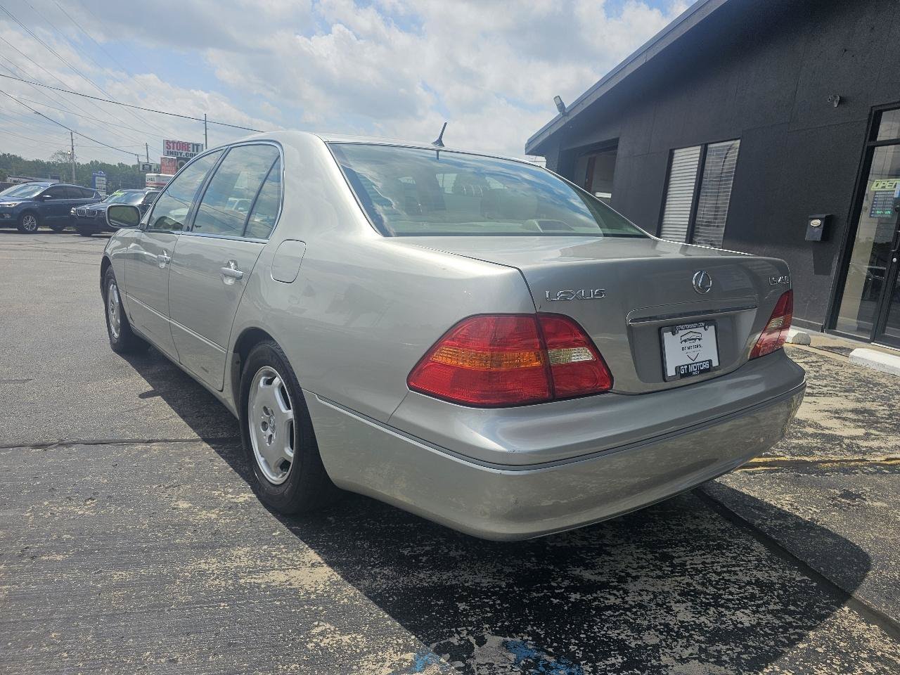 Used 2002 Lexus LS 430 RWD image 7