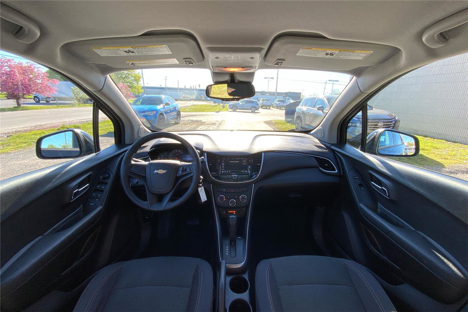 Used 2018 Chevrolet Trax LS w/ LPO, Protection Package FWD image 31
