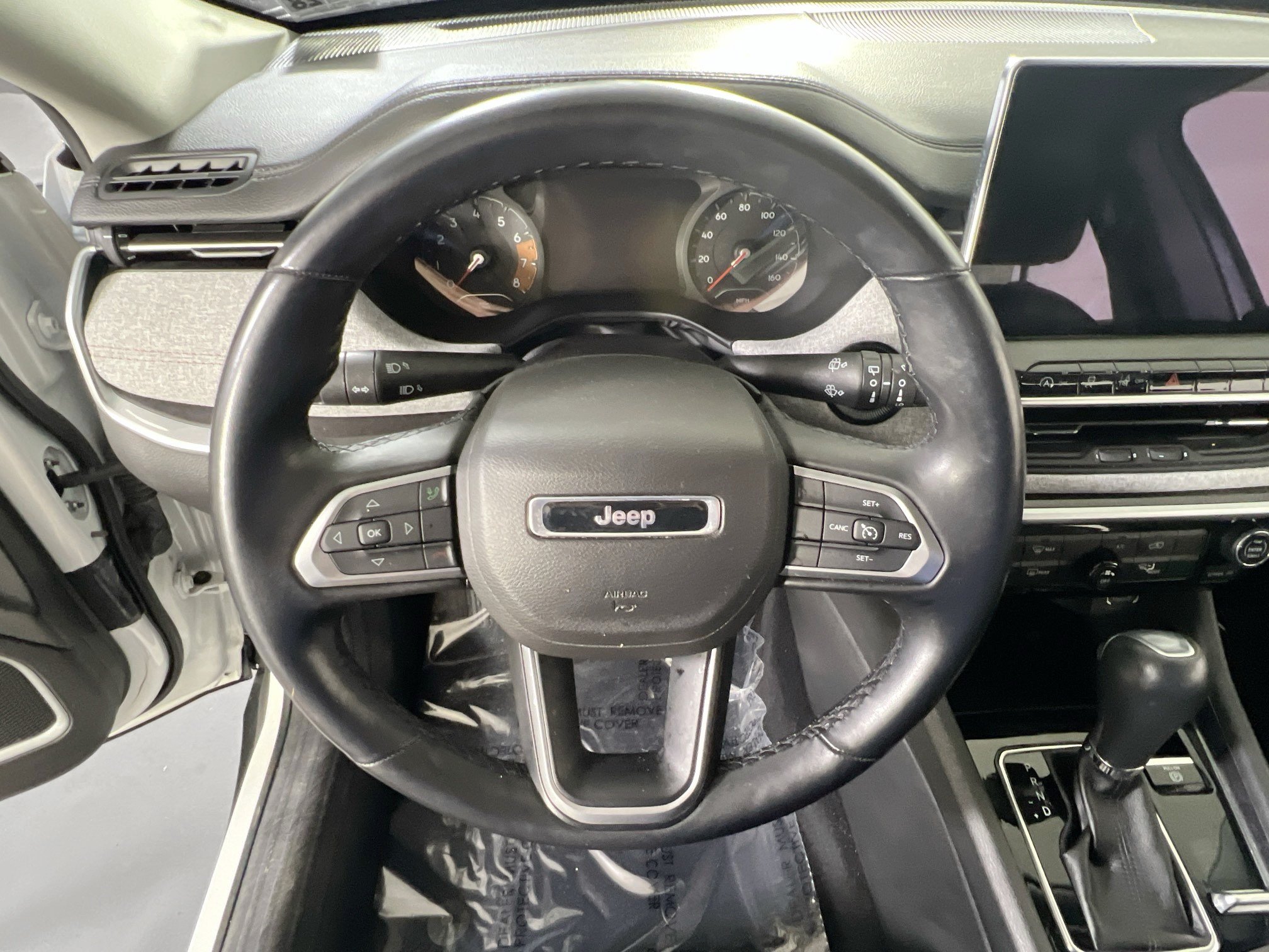 Used 2022 Jeep Compass Latitude AWD/4WD image 11