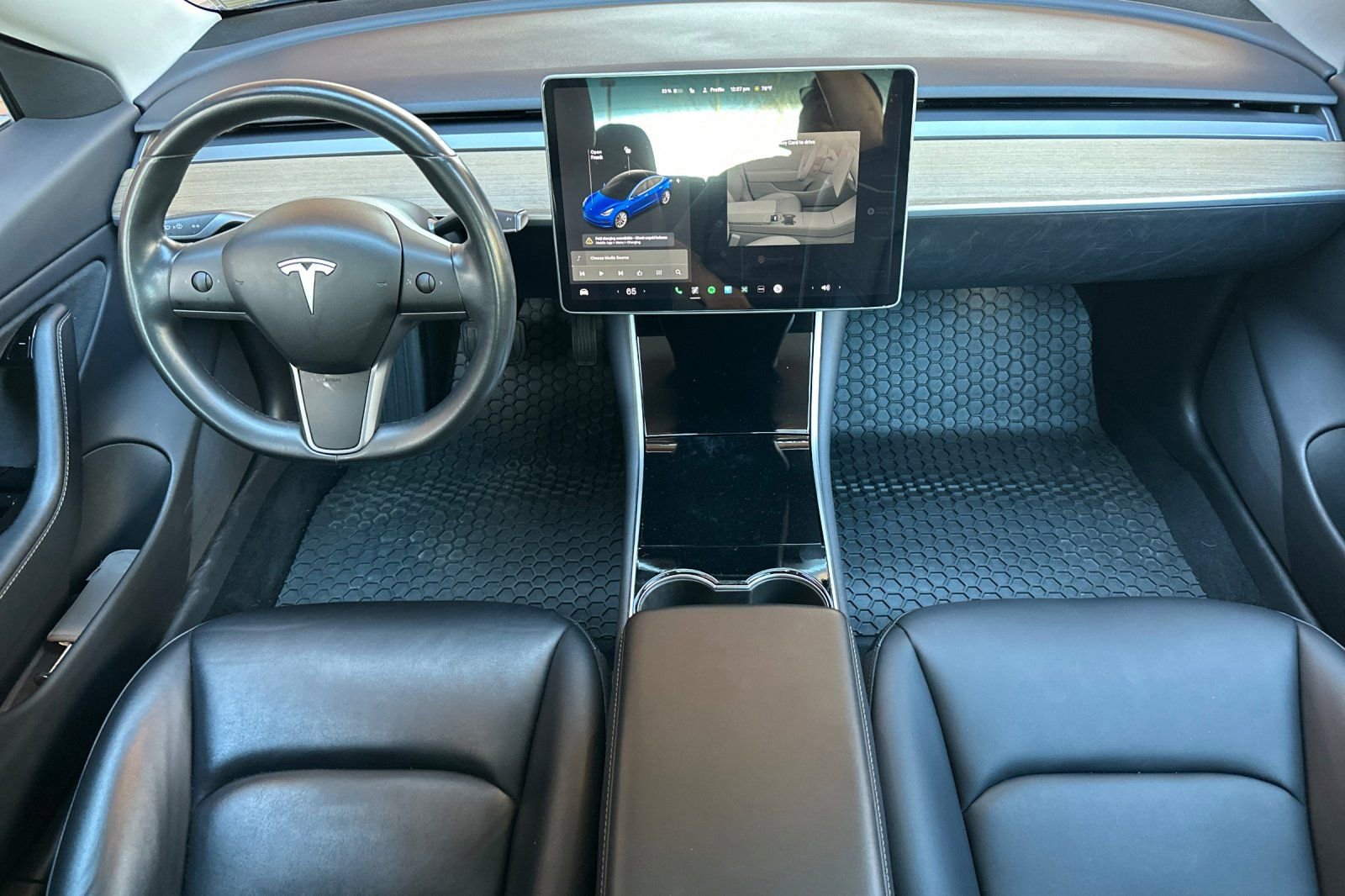 Used 2018 Tesla Model 3 Long Range image 17