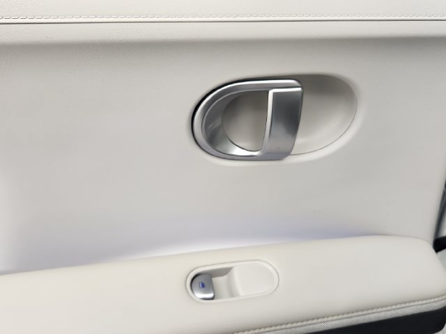 Certified 2024 Hyundai Ioniq 5 Limited AWD/4WD image 15