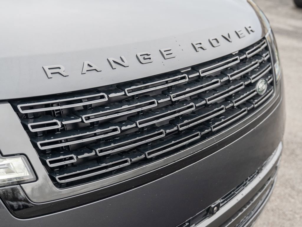 New 2026 Land Rover Range Rover SE image 15